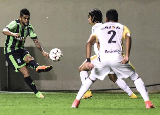 América-MG empatou sem gols com o Criciúma