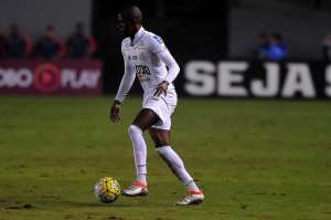 Lille breca negociação e lateral lesionado pode retornar ao Santos
