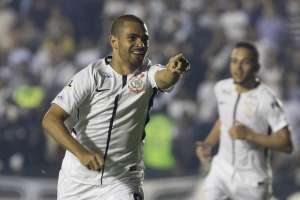Clayton se despede do Corinthians e admite: 'Poderia ter sido melhor'