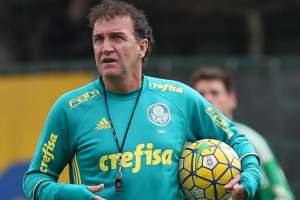 Cuca ensaia time do Palmeiras sem Guerra e com Borja titular em trio ofensivo