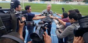 Com orçamento apertado, presidente do Botafogo culpa agente por saída de zagueiro
