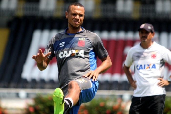 Luis Fabiano sente joelho e desfalca treino do Vasco; Nenê trabalha como titular 2 0002050263000 img