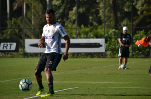 Ponte Preta pode ter quadrado no meio-campo ou três atacantes contra o Atlético-MG