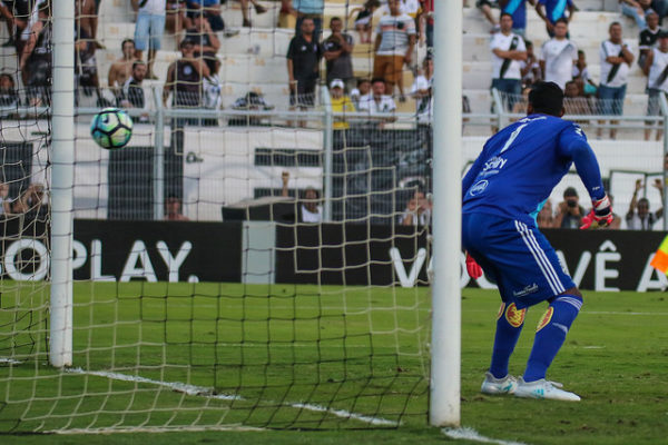 Ponte Preta 1 x 2 Atlético-MG - Lei do ex, pênalti pedido e o adeus de Kleina? 3 0002050263528 img