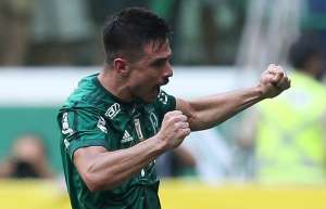 Decisivo em clássico, Willian dedica gols e vitória à torcida do Palmeiras