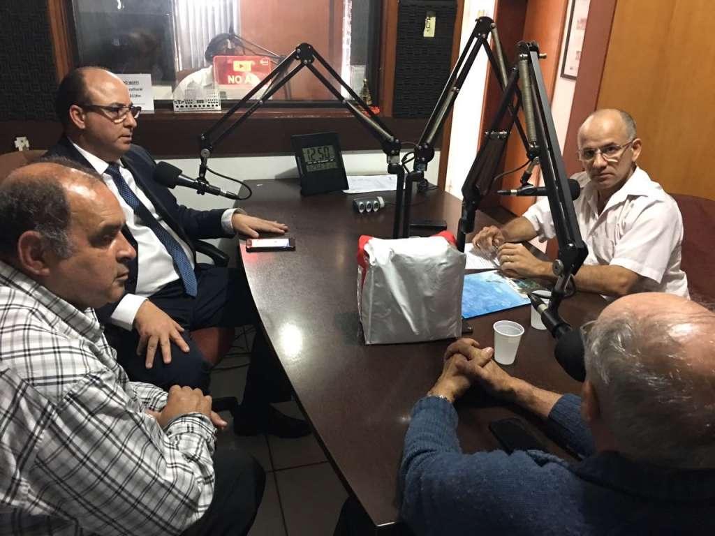Edvaldo Ferraz participou de alguns programas de rádio para divulgar o Projeto Futebol Sustentável