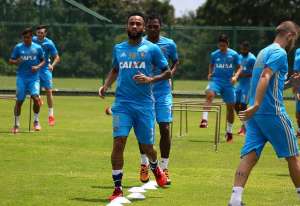 Ex-Palmeiras e Santos, Wesley é regularizado e pode reforçar Sport contra o Grêmio