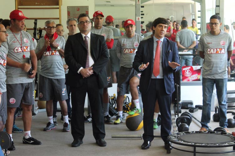 Série B: Com salários em dia, elenco conhece Gustavo Ventura, novo presidente do Náutico