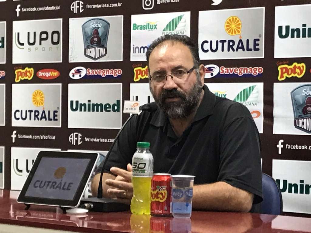 PC de Oliveira fala da importância de vencer o Velo Clube em casa