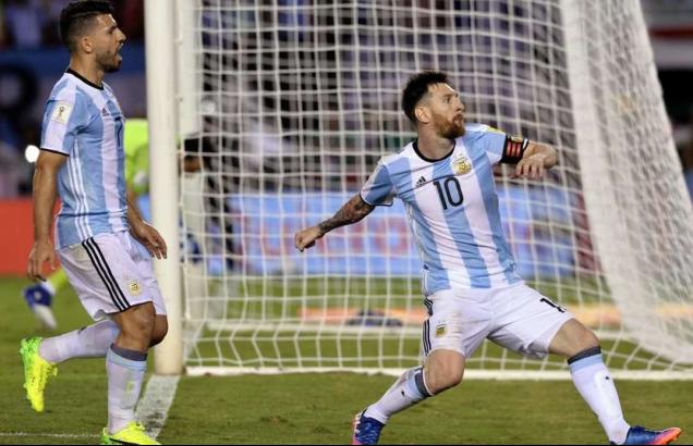 Messi tenta superar a crise na Seleção Argentina