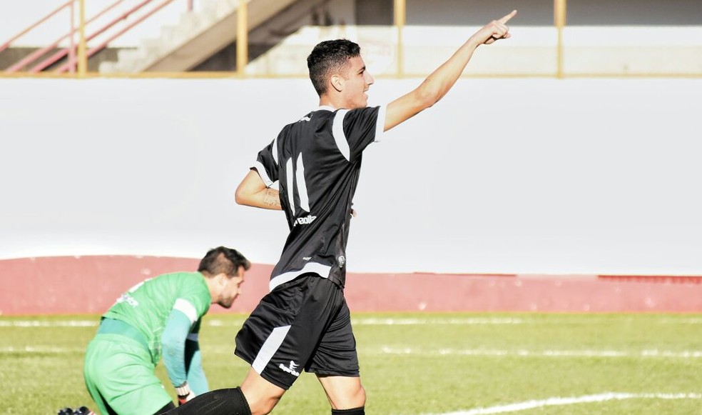 Série B: Após deixar Bragantino, Vitor fica perto de acertar com Guarani