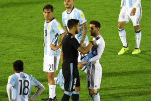 ELIMINATÓRIAS: Uruguai e Argentina fazem partida morna e só empatam em Montevidéu