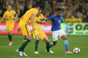 Eliminatórias: Tite chama Alex Sandro e Jemerson para os lugares de Marcelo e Miranda