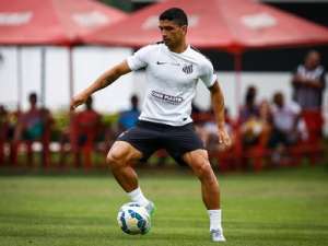 Renato comemora 'folga' no Santos e mira vitória em clássico com o Corinthians