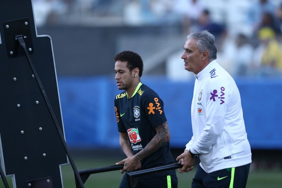 Tite estuda como dar 'conforto' a Neymar nas partidas pela seleção brasileira 2 0002050265030 img