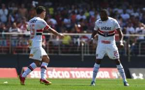 Hernanes diz que São Paulo precisa 'aumentar o nível em todos os aspectos'