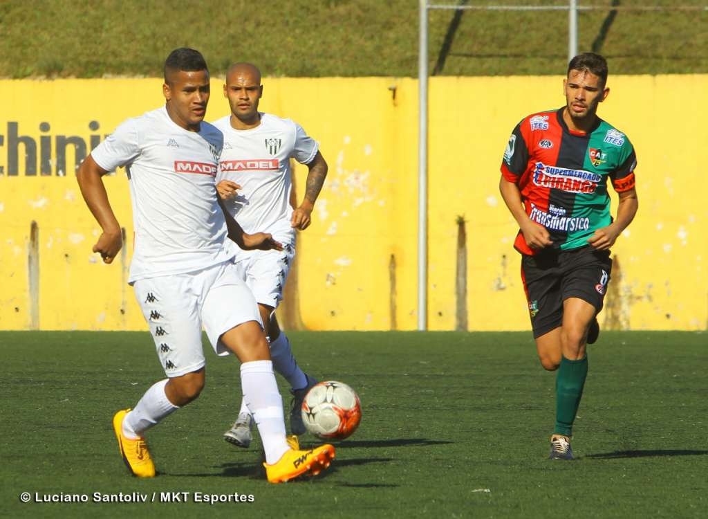Na tarde desse domingo, o EC São Bernardo foi o último a conquistar vaga nas semifinais da Segundona (Foto: Luciano Santoliv/ MKT Esportes)
