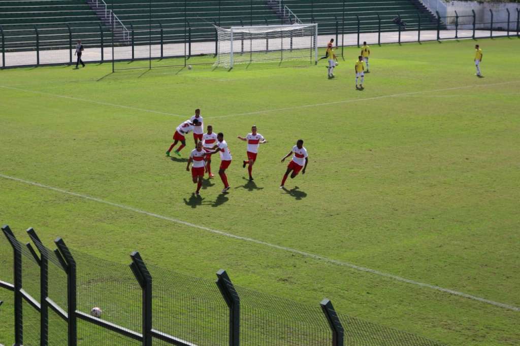 O técnico do União, Claudio Matosinhos, admitiu que esperou até o último momento para definir a escalação do atleta, liberado pelo médico do clube