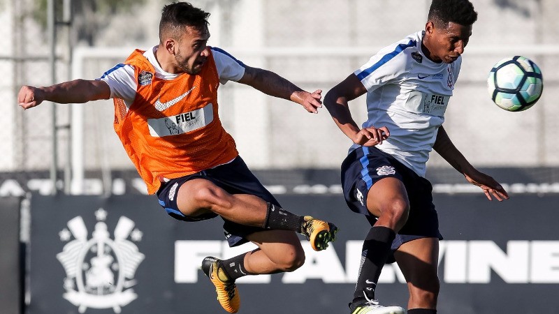 Maycon quer evoluir no Corinthians antes de jogar no exterior