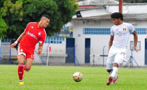 Colombiano Bryan Urueña assina com o Avaí para a sequência do Brasileirão