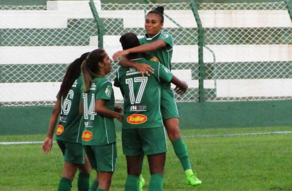 Após tropeço, meninas do Rio Preto precisam empatar para ir a semifinal