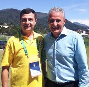 Técnico da nova geração, Alcides Júnior completa licença Pró da CBF/ACADEMY