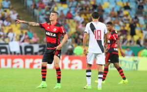 Atlético-GO acerta com volante do Flamengo e fecha ciclo de contratações