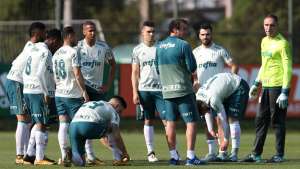 Cuca faz testes, mas indica Palmeiras com a mesma formação