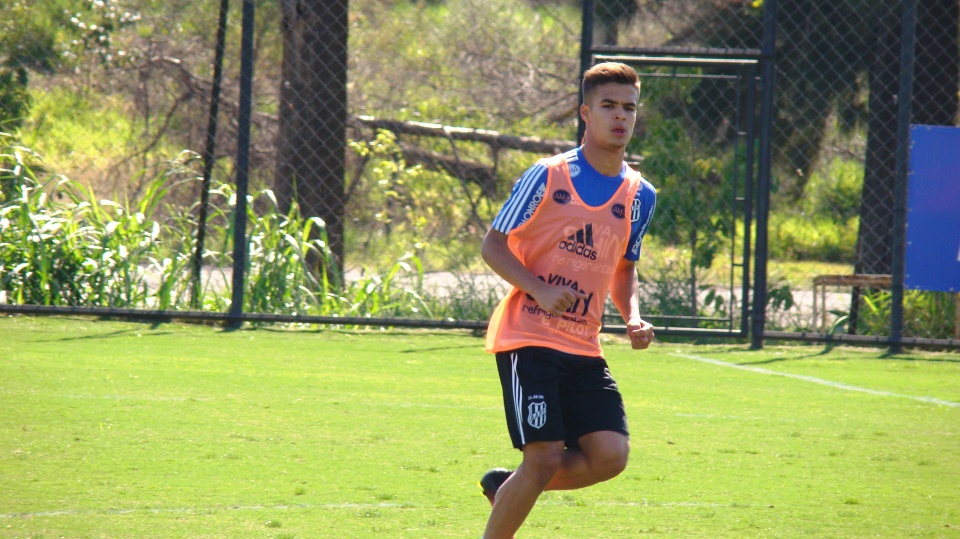 João Guima, meia que 'fugiu' do Guarani, é dispensado pela Ponte Preta João Guima, meia que 'fugiu' do Guarani, é dispensado pela Ponte Preta