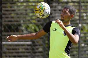 Matheus Fernandes se diz pronto para voltar ao Botafogo contra o Flamengo