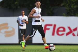 Ricardo Oliveira diz que triunfo sobre Corinthians vai 'apimentar' o Brasileirão