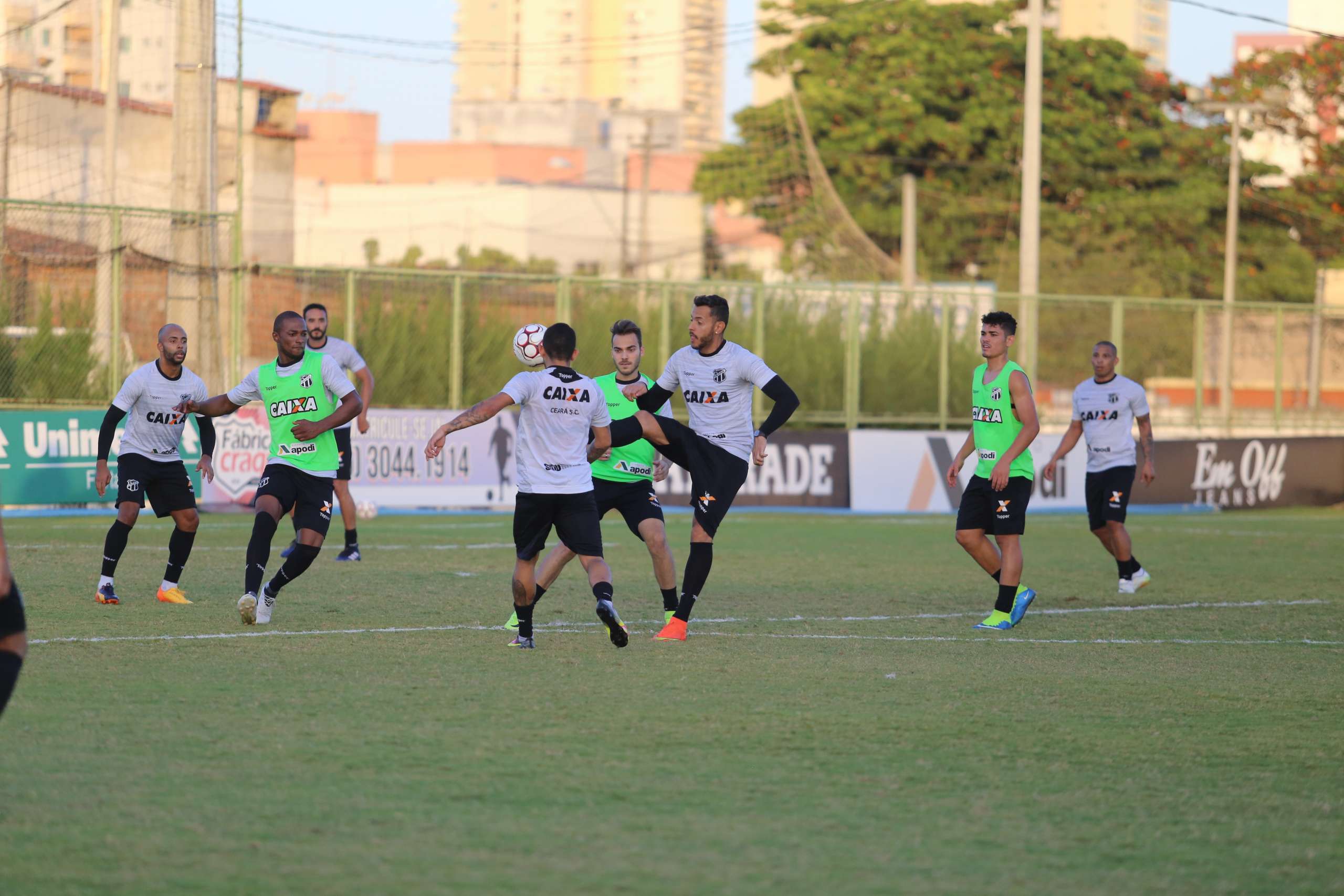 Série B: Com Felipe Menezes, Ceará embarca para Londrina
