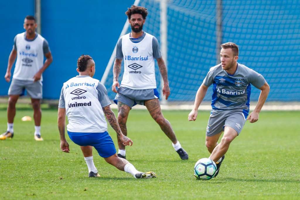 Grêmio terá time misto para enfrentar o Vasco