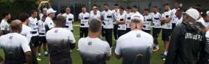 Levir Culpi não dá bola para folga na preparação do Santos: 'Não acontece nada'