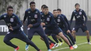 Corinthians fecha o elenco e comemora ter perdido apenas jogadores reservas