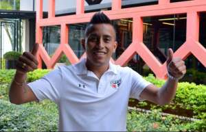 Após empate do São Paulo no Morumbi, Cueva abre polêmica com zagueiro da Selação