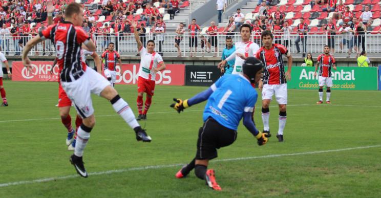 Grampola marcou quatro gols na goleada do Joinville sobre o Mogi Mirim por 8 a 1