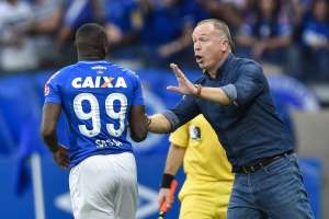 Mano celebra bom momento do Cruzeiro e alerta para time 'não relaxar'