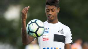 Bruno Henrique diz que vitória no clássico motivará Santos na Libertadores