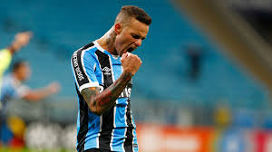 Luan faz tratamento e segue como dúvida no Grêmio para encarar o Botafogo