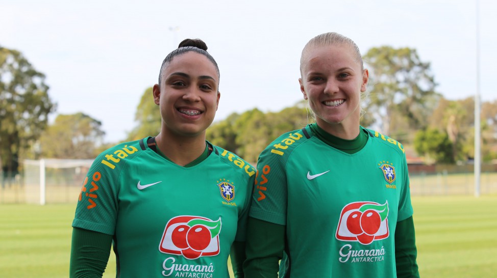 Na Austrália, seleção feminina treina para amistosos e faz corte por lesão