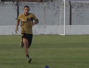 ABC assina com jovem promessa do Botafogo-PB até o final da Série B