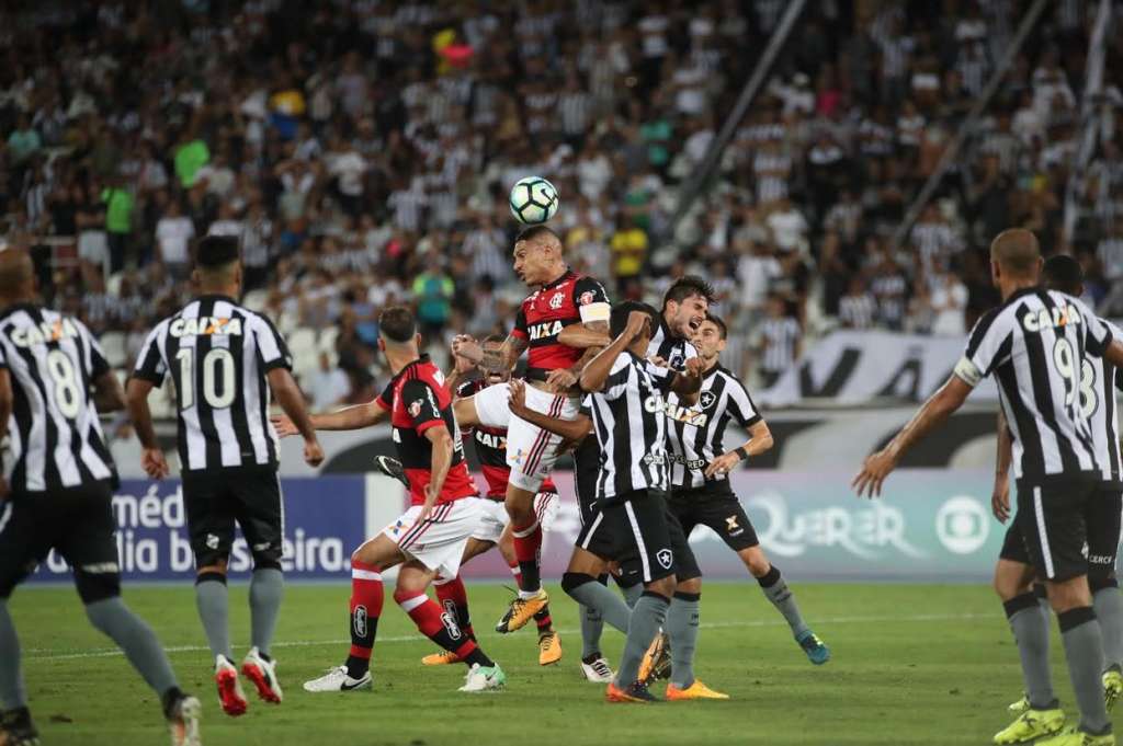 Após poupar praticamente todo o time contra o Botafogo, Flamengo vai para Chapecó com forma máxima