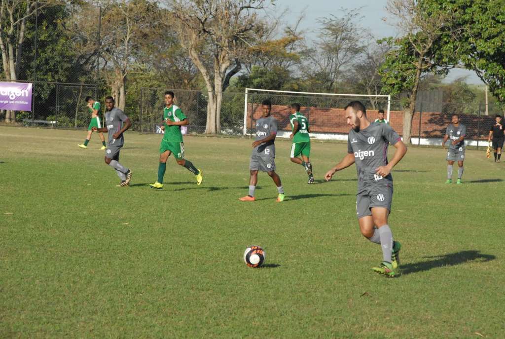 XV se reapresenta, realiza jogo-treino e Piza analisa opções