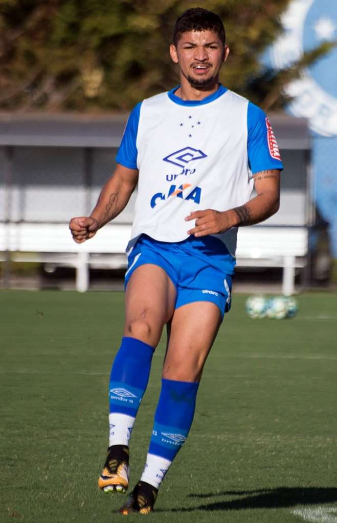 Judivan faz 1º treino com grupo do Cruzeiro 2 anos após lesão: 'Alegria imensa'