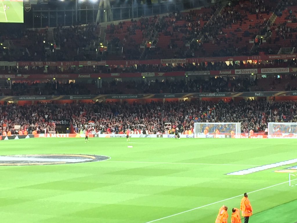 Liga Europa: Jogo do Arsenal é atrasado em um hora após confusão entre torcida
