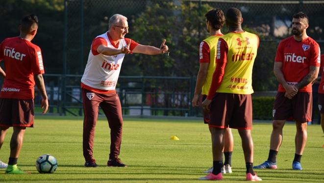 Dorival Jr tem currículo para por o São Paulo nos eixos, apesar dos erros de Rogério Ceni. Foto: SPFC - Oficial