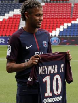 Neymar: brilhando com a camisa do PSG