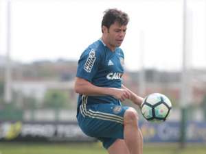 Polêmica! Kleber, do Coritiba, é punido com dois jogos por alfinetar o STJD