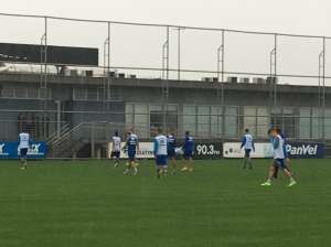 Chuva atrapalha treino e Renato Gaúcho relaciona titulares no Grêmio
